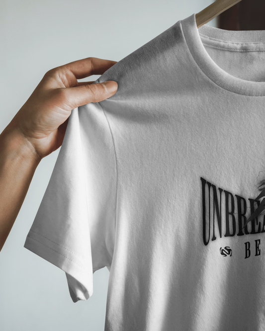 UNBREAKABLE BEING – The One Who Refused to Bow Down (Regular fit)